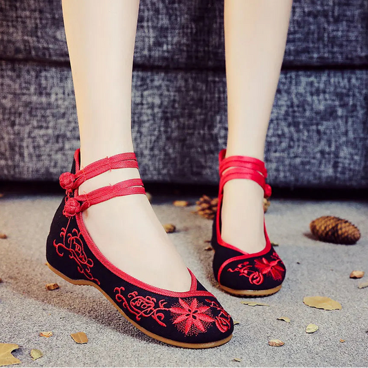 Spring Floral Embroidered Flat Shoes
